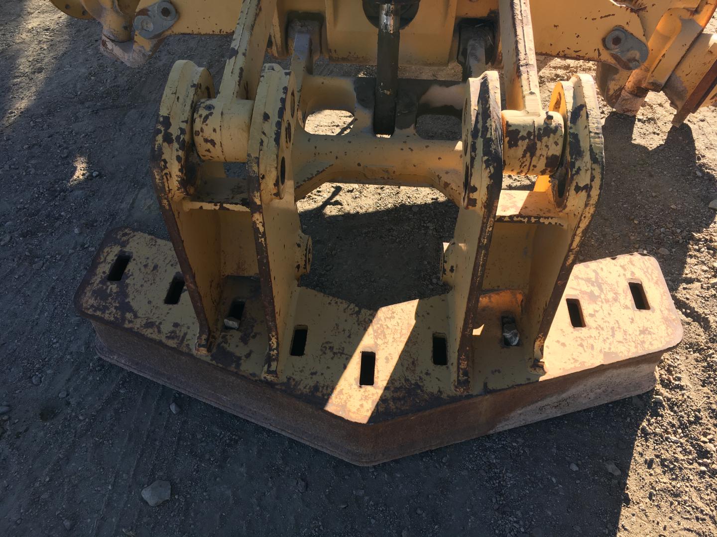 ./imagenes/INVOICE/2019/16407/MOTOCONFORMADORA JOHN DEERE_770C (8).JPG